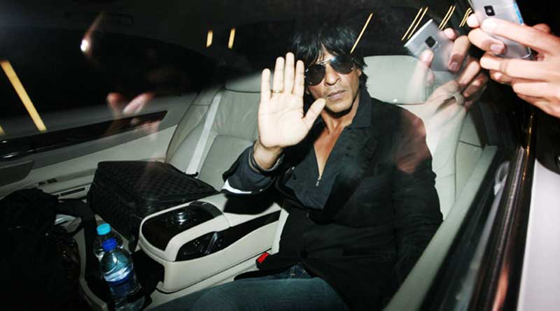 Read SRK’s heartwarming gesture after his car hits Cameraman