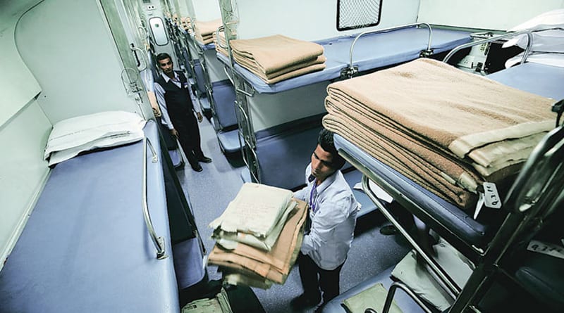 Now, CAG criticises Indian Railways over dirty linen, blankets and pillows