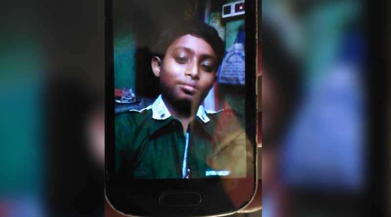 A class 6 student commits suicide in howrah