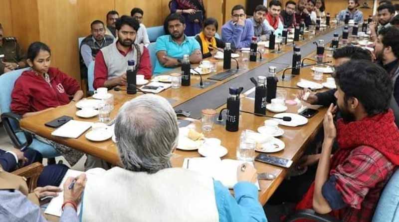 No solution comes out from the meeting between high power committee and JNU students