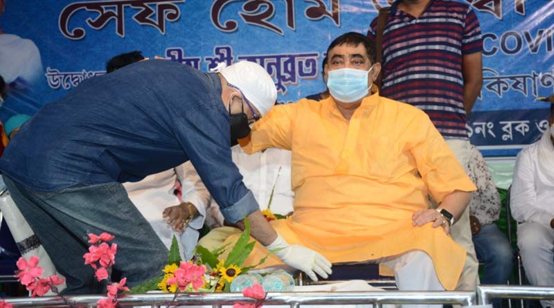 BDO touches Anubrata Mandal's feet in a safe home inauguration programme | Sangbad Pratidin
