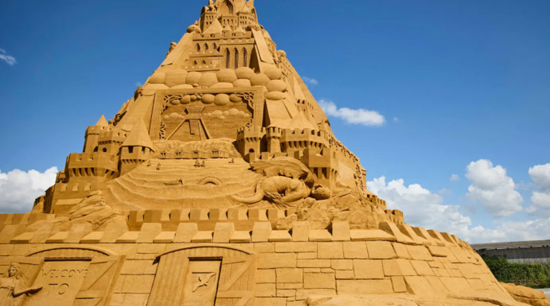 World's tallest sandcastle constructed in Denmark with 5,000 tonnes of sand | Sangbad Pratidin