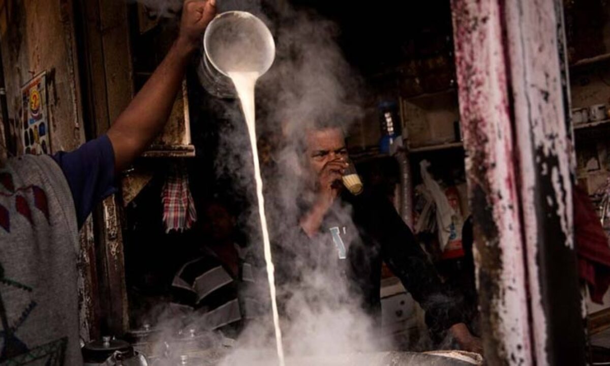 Metro Dairy Launches Low Cost Milk For Tea Sellers In Kolkata And Other Metro Cities Sangbad Pratidin