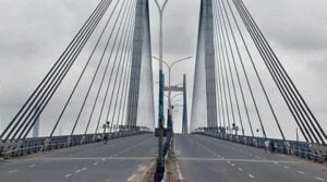 12 hours traffic stop at Vidyasagar Bridge