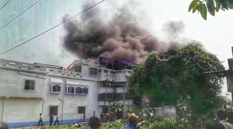 Massive fire broke out in nadia, 1 people died | Sangbad Pratidin