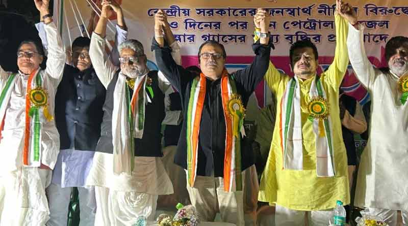 TMC leader Kunal Ghosh attends a meeting with party member ahead of Panchayat Election । Sangbad Pratidin