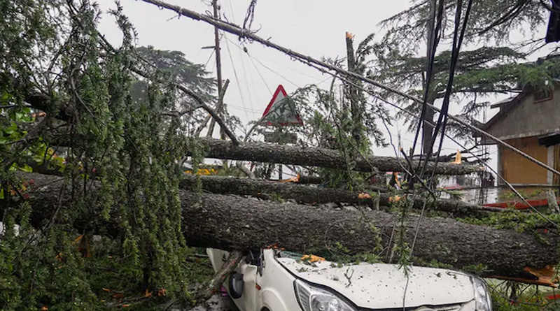 Now Heavy rain and lightning kill at least 34 in UP | Sangbad Pratidin