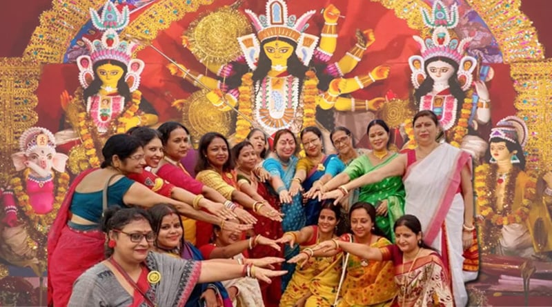 Durga Puja conducted by Mahila Seva Samiti in Delhi | Sangbad Pratidin