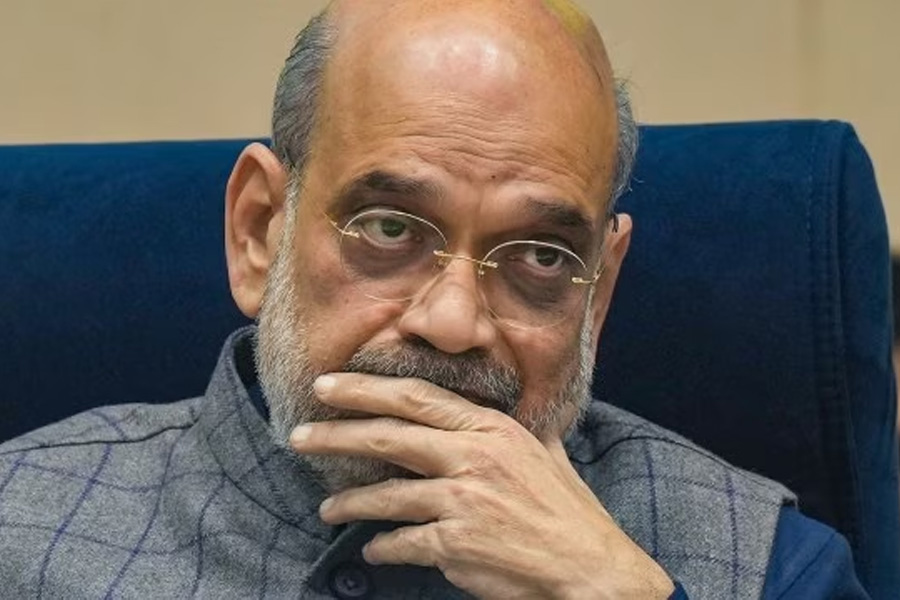 Amit Shah likely be next Finance Minister, say sources