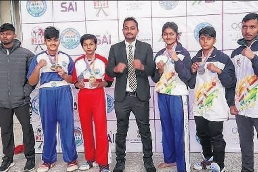 Female kick boxers of Mahishadal earned eight gold medals in Khelo India । Sangbad Pratidin