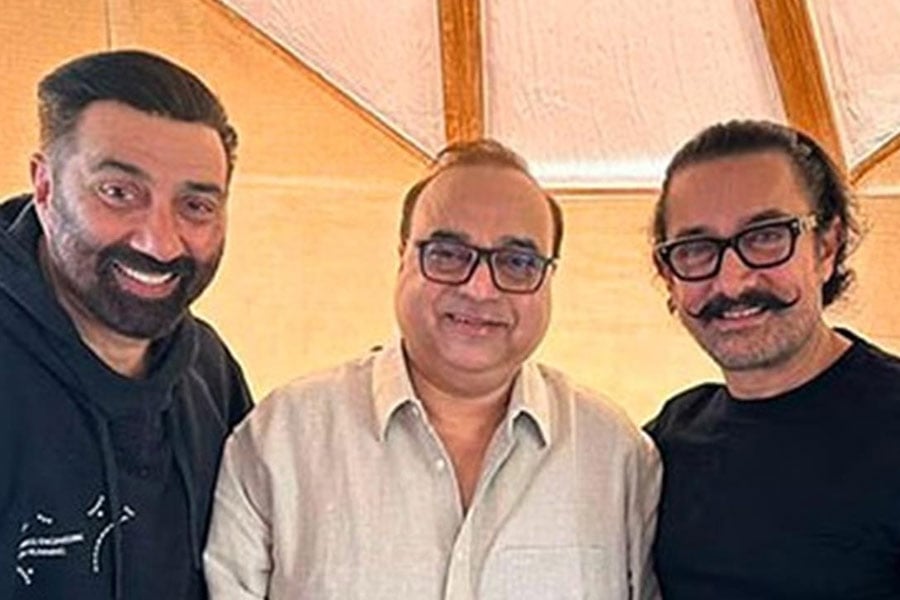 Rajkumar-Santoshi-1