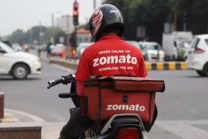 Green dress controversy, Zomato says, all riders will wear red