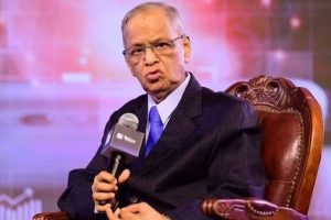 Narayana Murthy defends 6-day workweek call