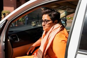 Bailable warrant against BJP's Pragya Thakur in 2008 Malegaon blasts case