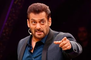 Salman Khan's fangirl detained for roaming around of his farmhouse