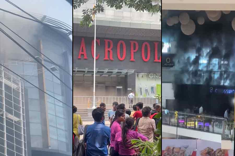 Massive fire broke out in Kasba's Acropolis Mall