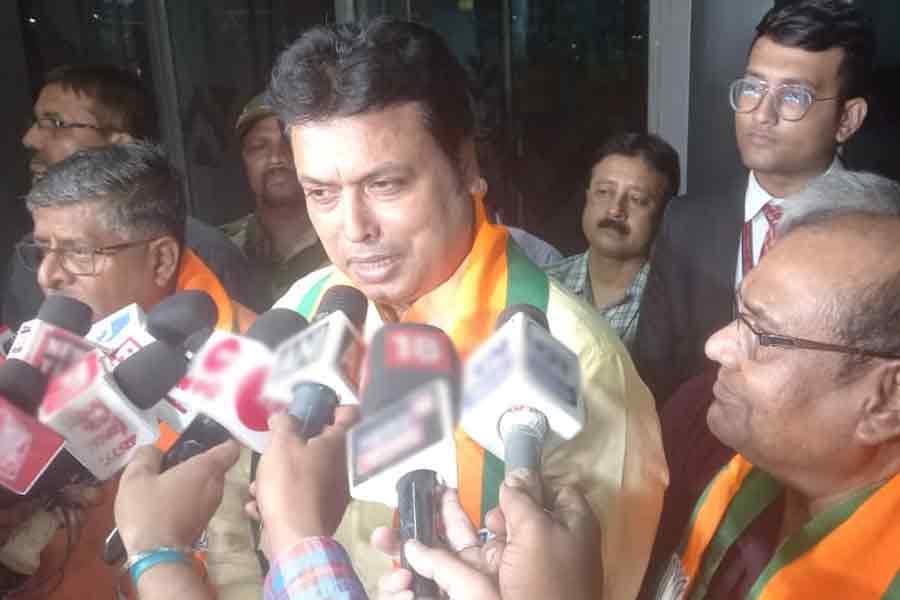 Post poll incidents: Central team of BJP MP's at West Bengal