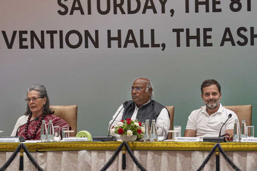 Crucial Congress CWC meeting in Delhi
