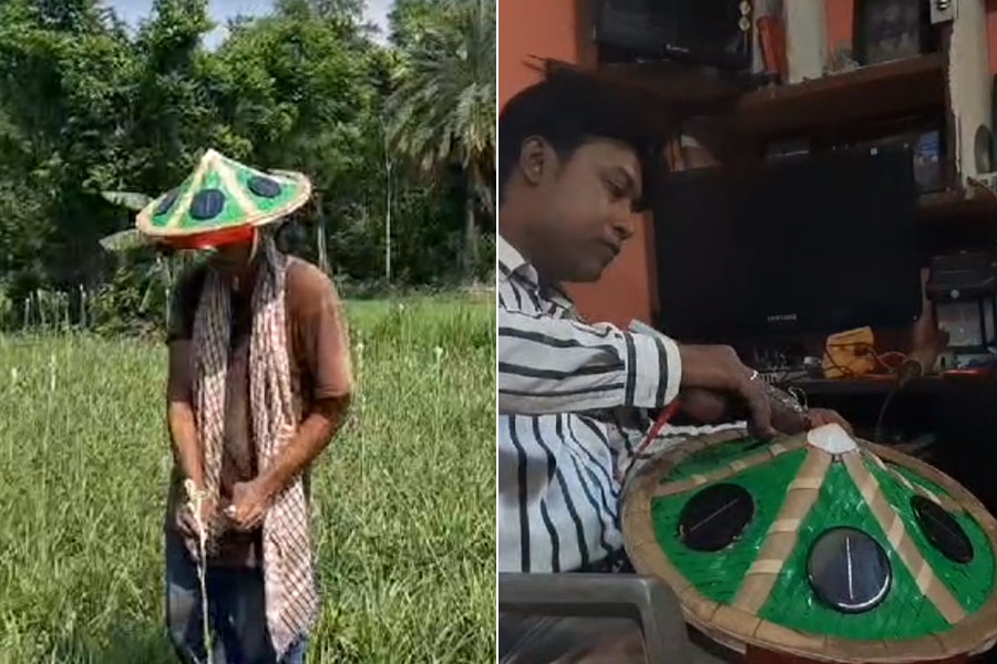 Teacher from Nadia invents a new hat for farmers