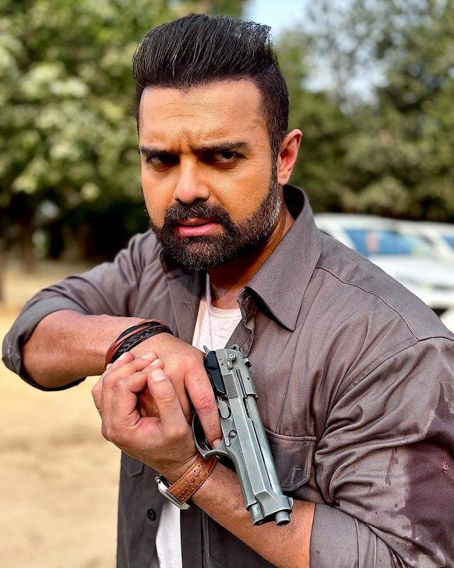 Mahaakshay