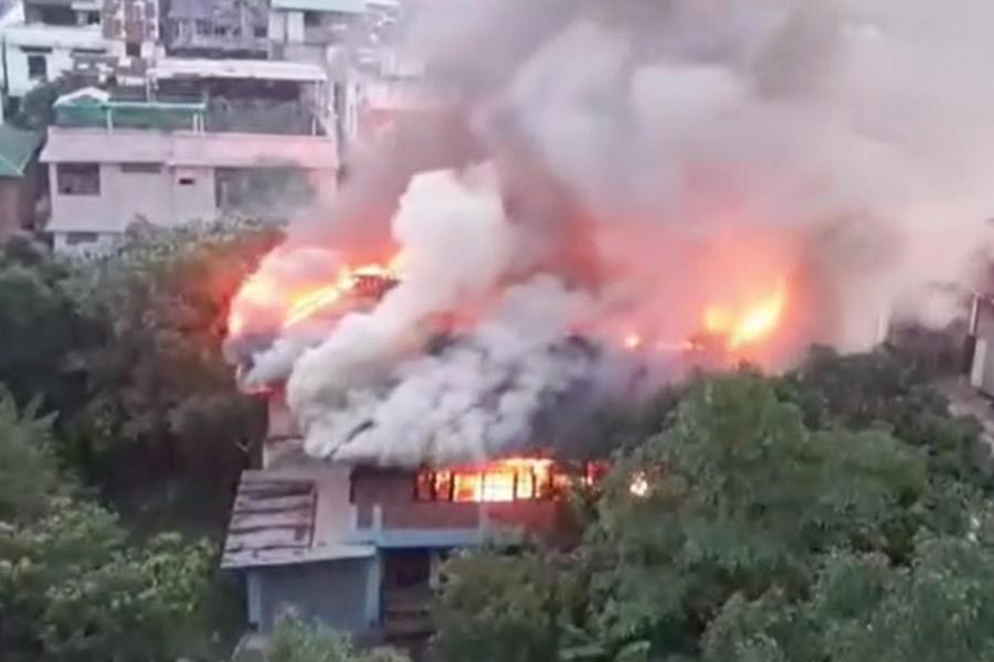 Major fire breaks out near Manipur CM's bungalow