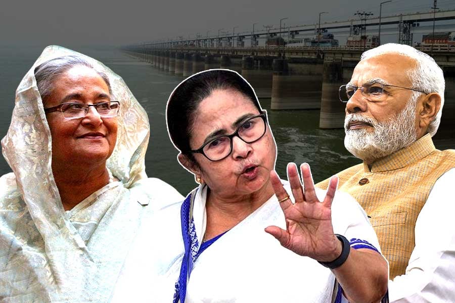 Bangladesh PM Sheikh Hasina refused to comment on Modi-Mamata clash on Teesta issue