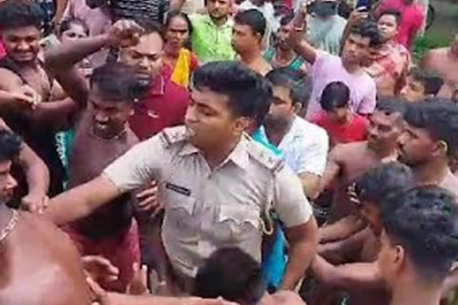 Youth allegedly beaten in Petrapole