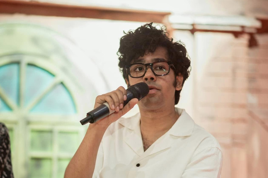 Riddhi-Sen-2