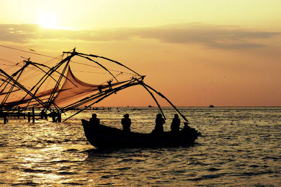Sri Lanka Arrests 22 Indian Fishermen For Fishing in their waters