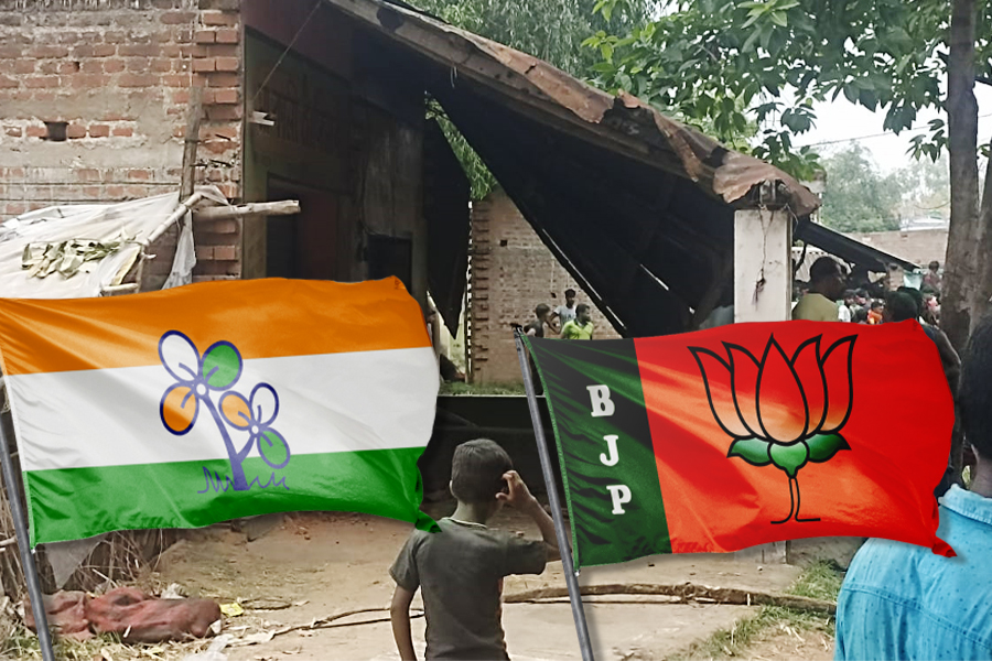 TMC and BJP involved in clash after rulling party's celebration of winning in Birbhum