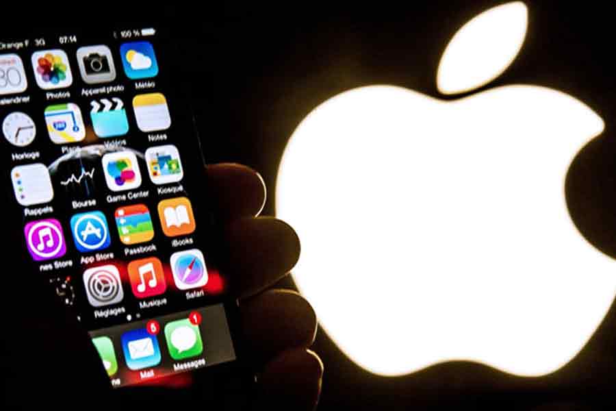 Man Sues Apple After Wife Discovers Deleted Messages With Sex Worker