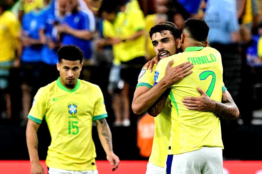 Brazil destroys Paraguay in Copa America