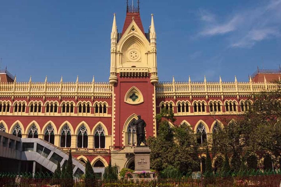 You can not get the right even in 100 years, Calcutta High Court says in land acquisition