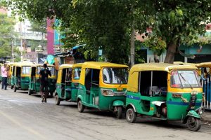 Autor fares hiked during Durga Puja, public in trouble