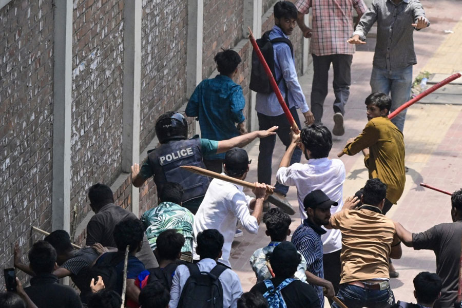 Bangladesh students vow to continue protest even after Supreme Court curbs quota fecility