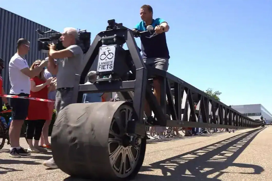 Dutch Team Builds World's Longest Bicycle