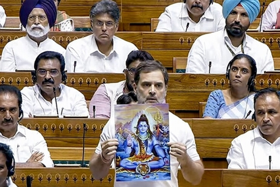 Congress MP Rahul Gandhi takes 'not Hindus' jibe at BJP