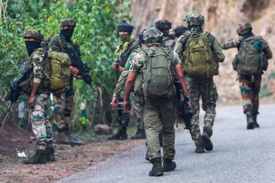 2 Encounters in J&K in 24 hours, 1 militant and 1 soldier killed