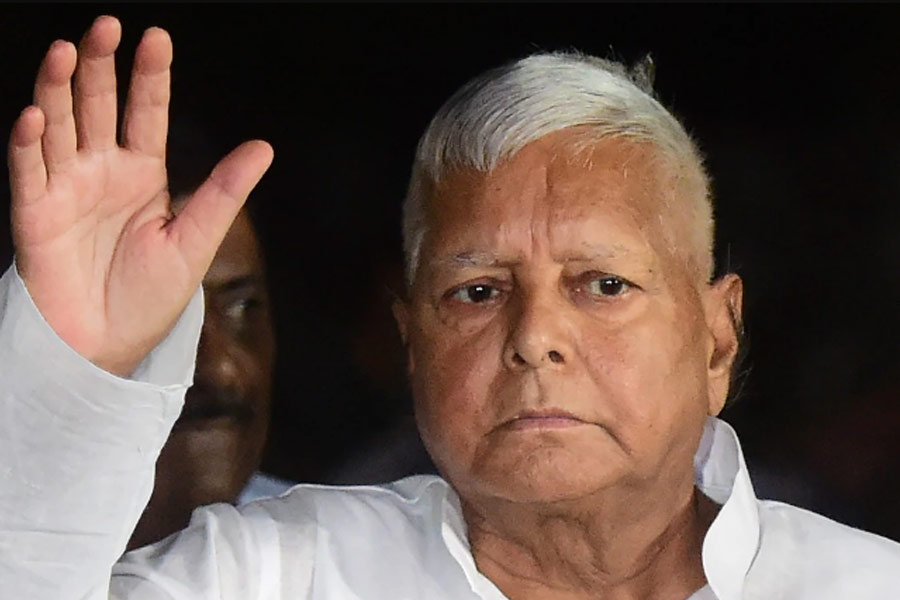 'Modi government could fall by August', Lalu Yadav's big claim