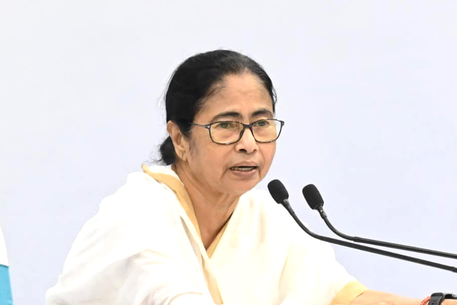 Will raise issue of discrimination against WB in niti ayog, says Mamata Banerjee