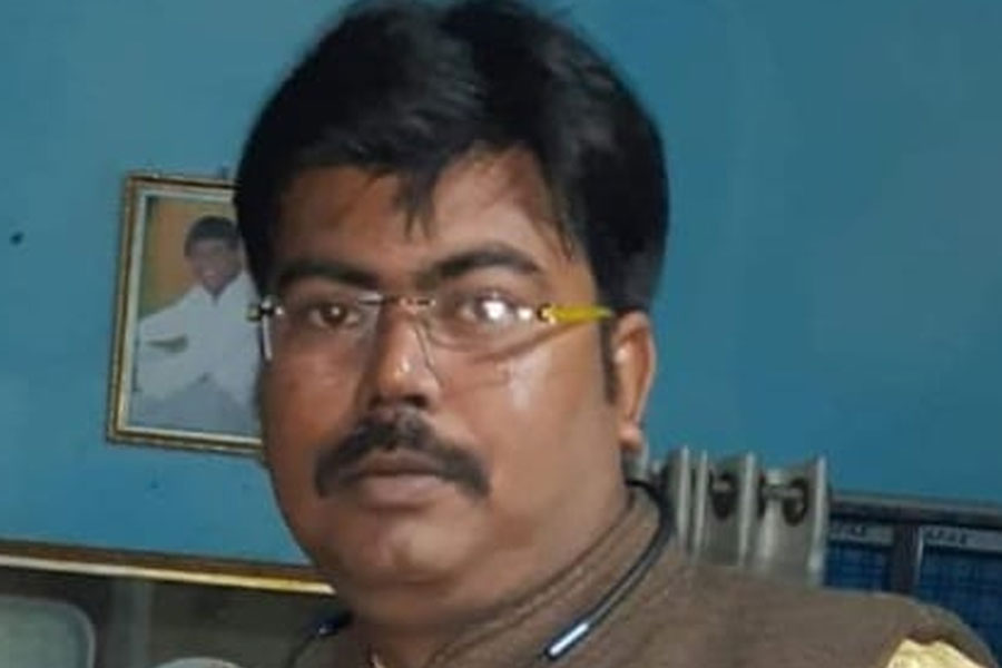 Mysterious death of a BJP leader on the way home after the meeting in Kolkata