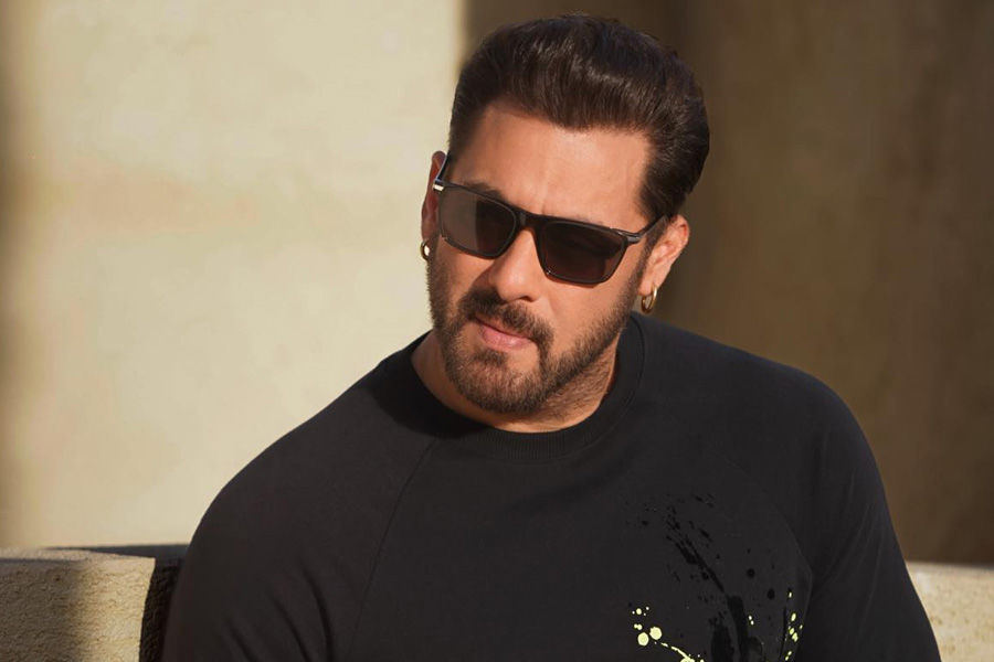 Salman Khan in action mode for 'Sikandar' shoot