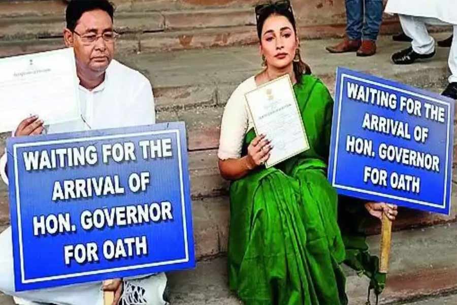 Oath Taking ceremony of 2 MLAs in trouble in special session of WB assembly