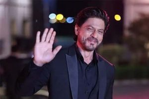 Shah Rukh Khan skips midnight birthday ritual