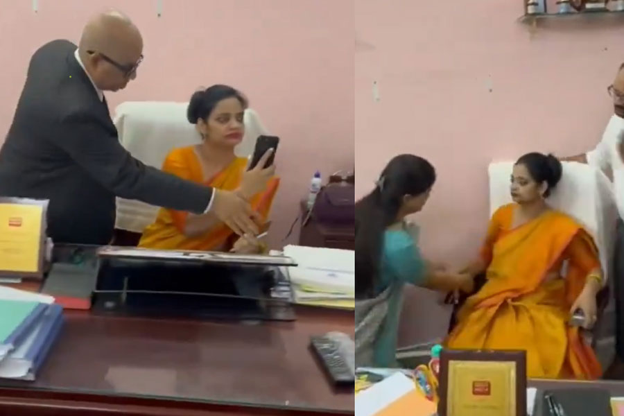 In Uttar Pradesh, Principal of a school forcibly removed from the chair, video goes viral
