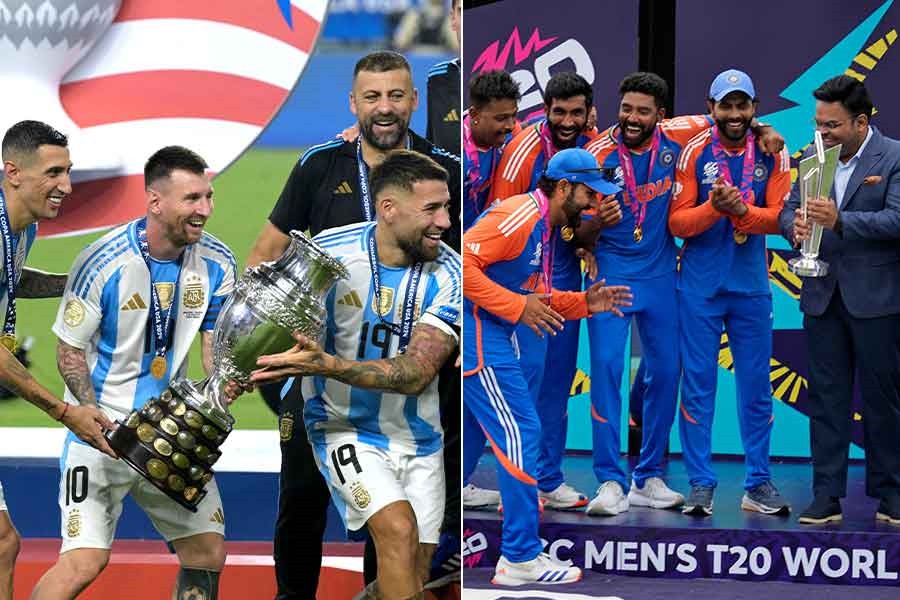Rohit Sharma and Lionel Messi celebrated victory in same style