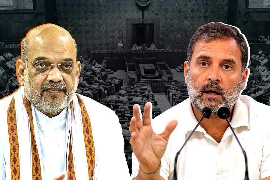 Rahul Gandhi have to say sorry, for his hindu speech, demand Amit Shah