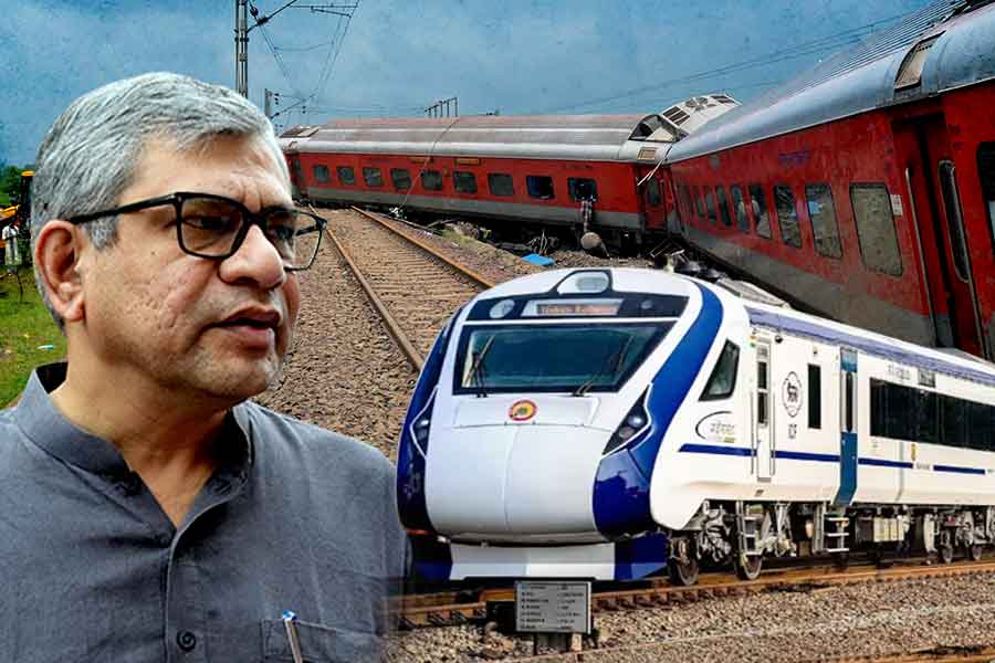 Ashwini Vaishnaw Says India working on bullet trains