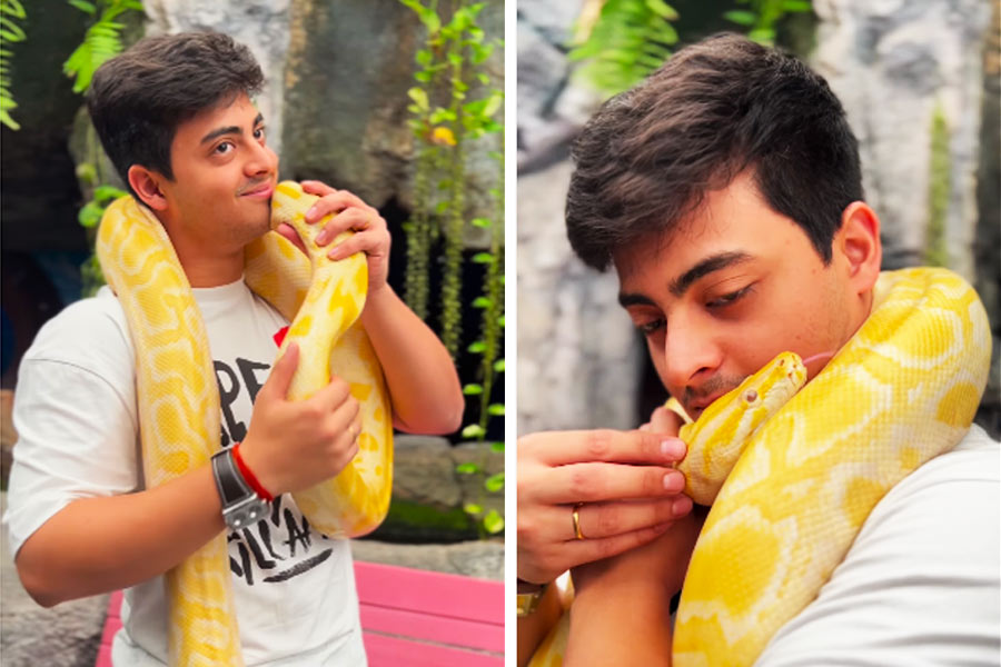 Dibyojyoti Dutta shares video with snake from Thailand tour