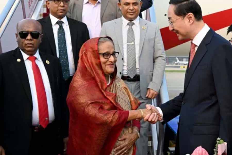 Sheikh Hasina signed 21 MoUs in her visit to China
